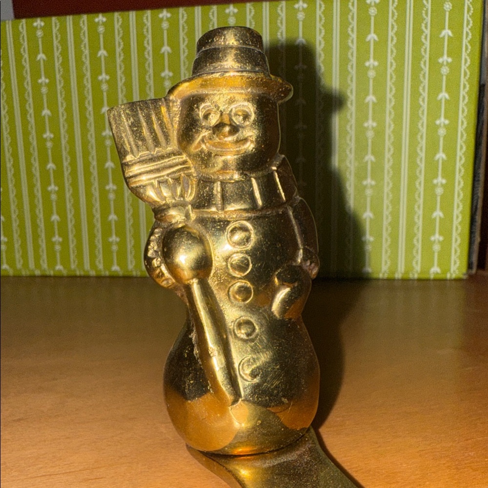 Brass Vintage Snowman Stocking Holder - Picture 2 of 11